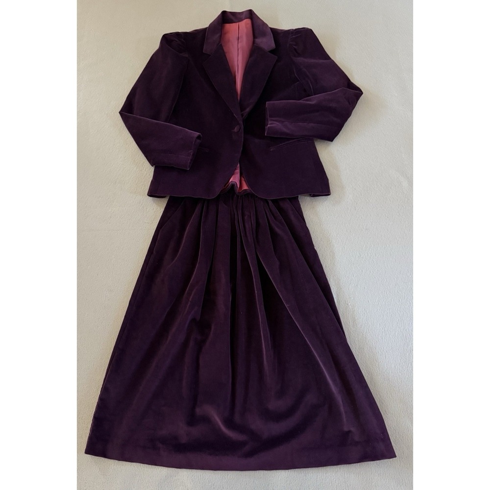 VTG Plum Purple Velvet Skirt Suit Blazer Pleated Skirt OfficeCore Retro Chic S